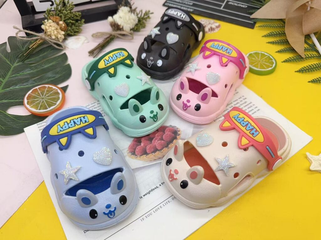 bulk wholesale children’s eva slippers | anti slip footwear supplier (复制)